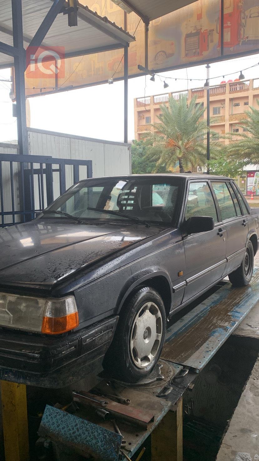 فولفو 740
